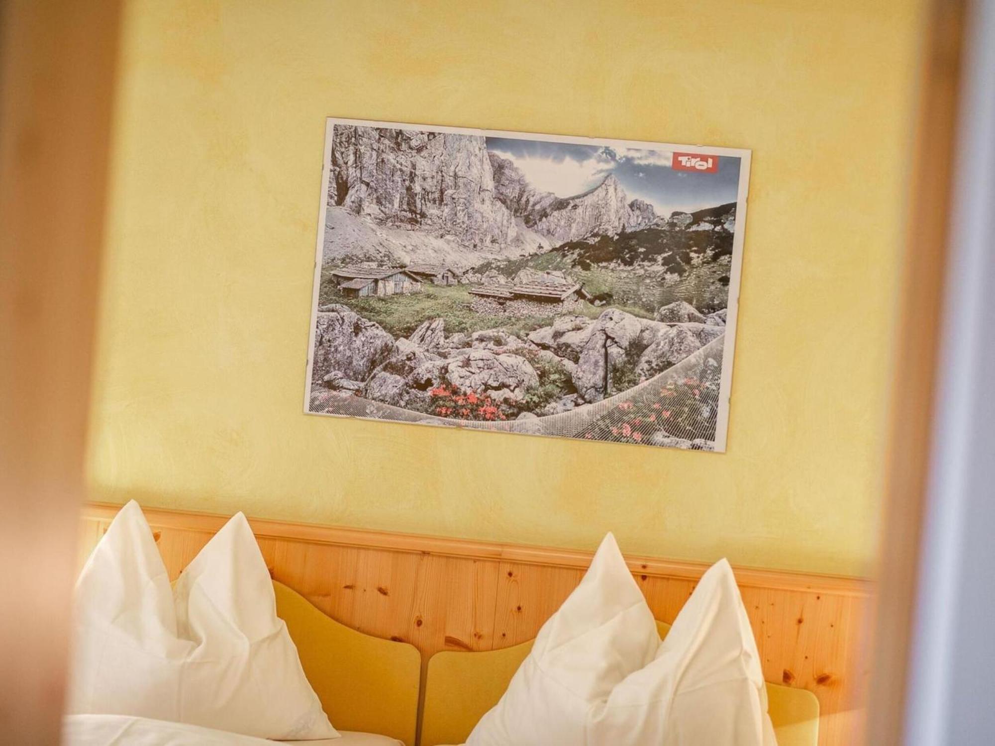 Apartment In Fuegen With A Garden Экстерьер фото