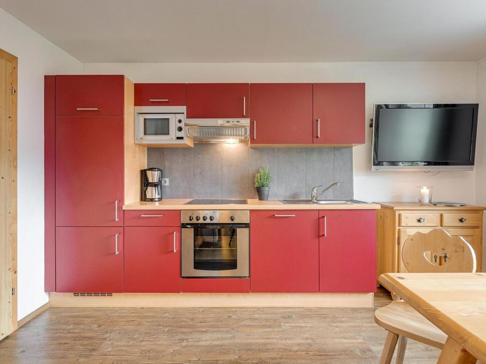 Apartment In Fuegen With A Garden Экстерьер фото