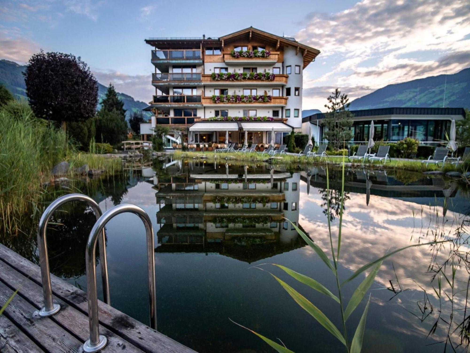 Apartment In Fuegen With A Garden Экстерьер фото